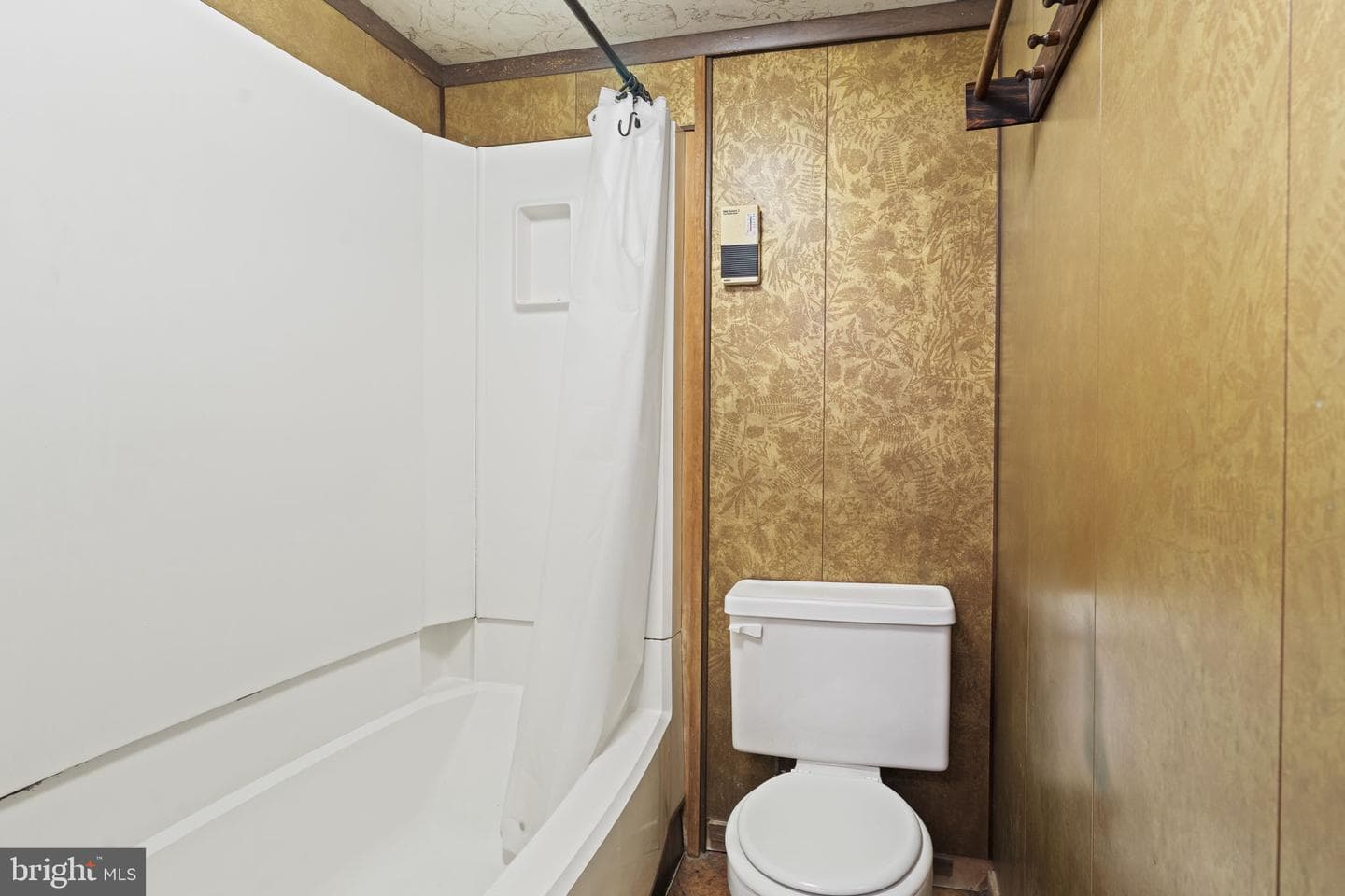 227 W Ferry Road photo 18