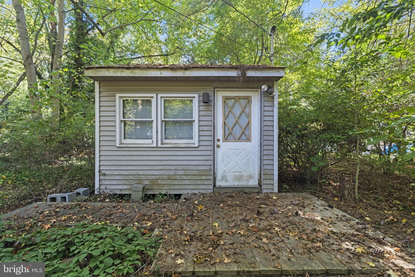 227 W Ferry Road photo 19