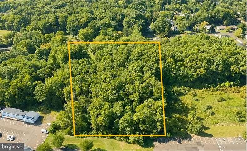 227 W Ferry Road photo 26