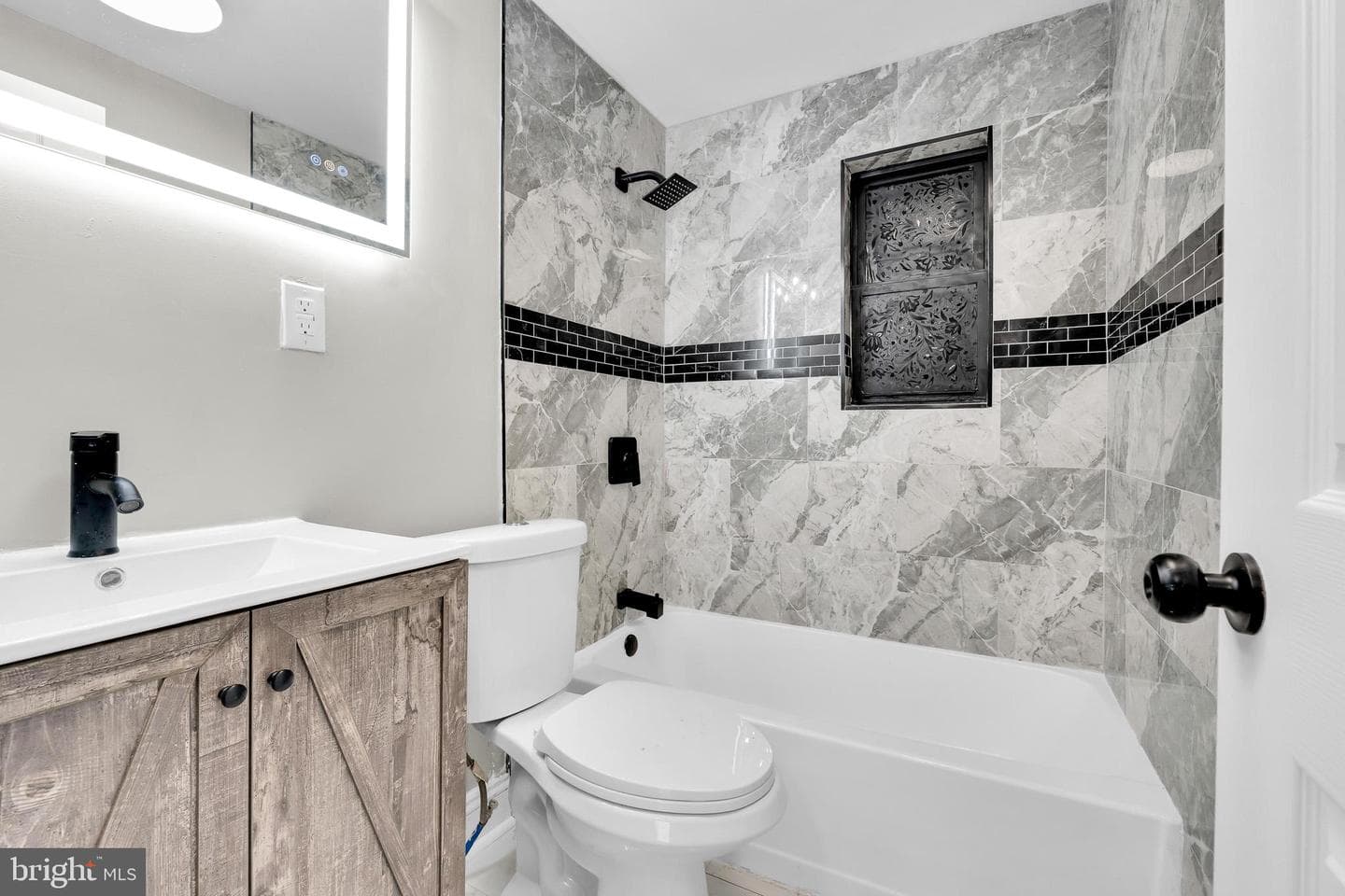 5711 Mustang Street photo 14