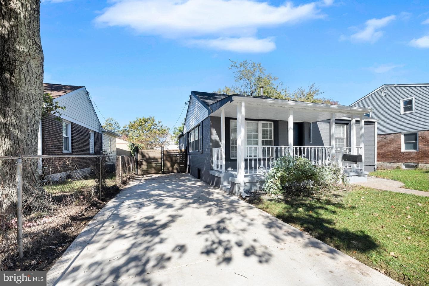 5711 Mustang Street photo 2
