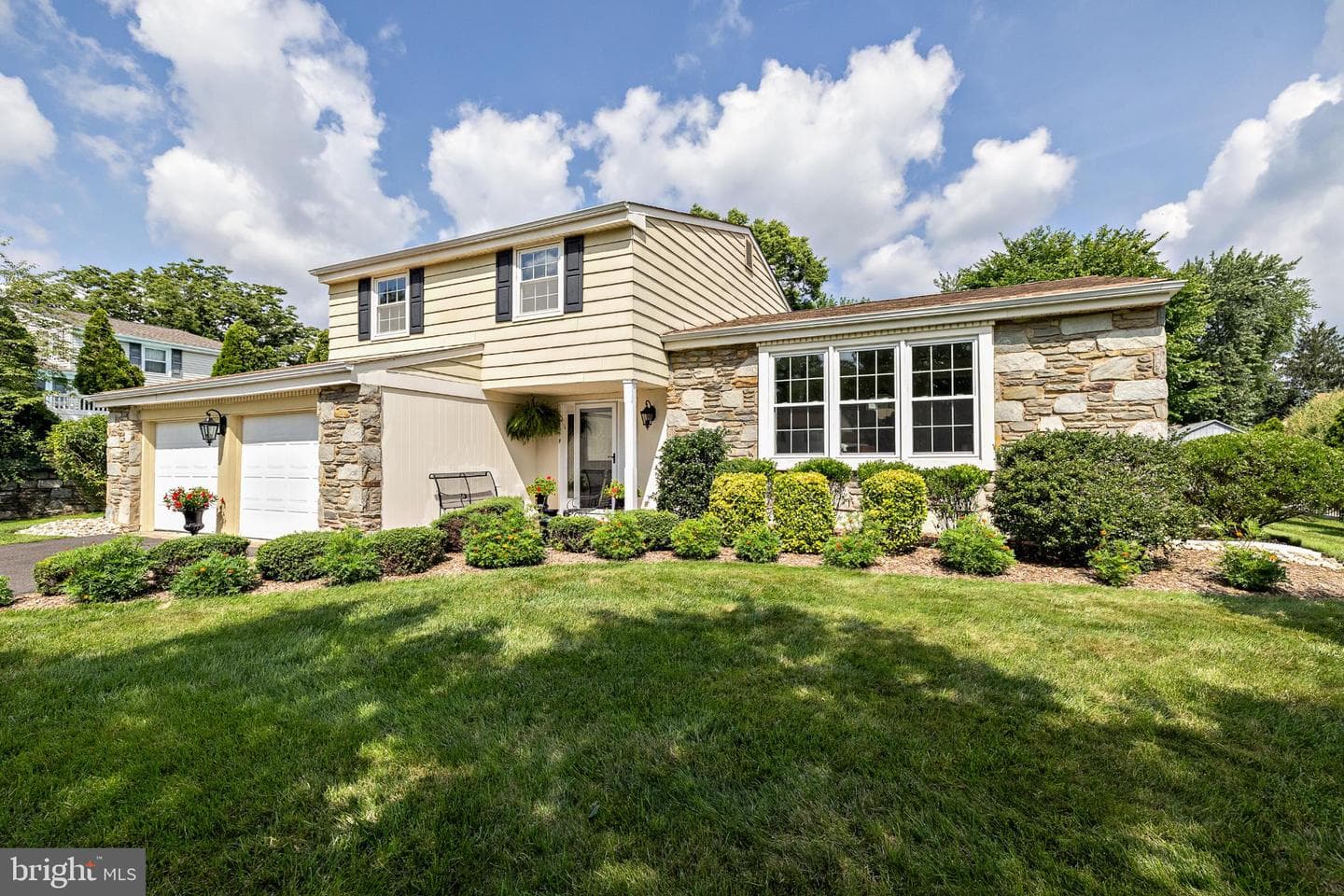 5967 Griscomb Drive photo 4