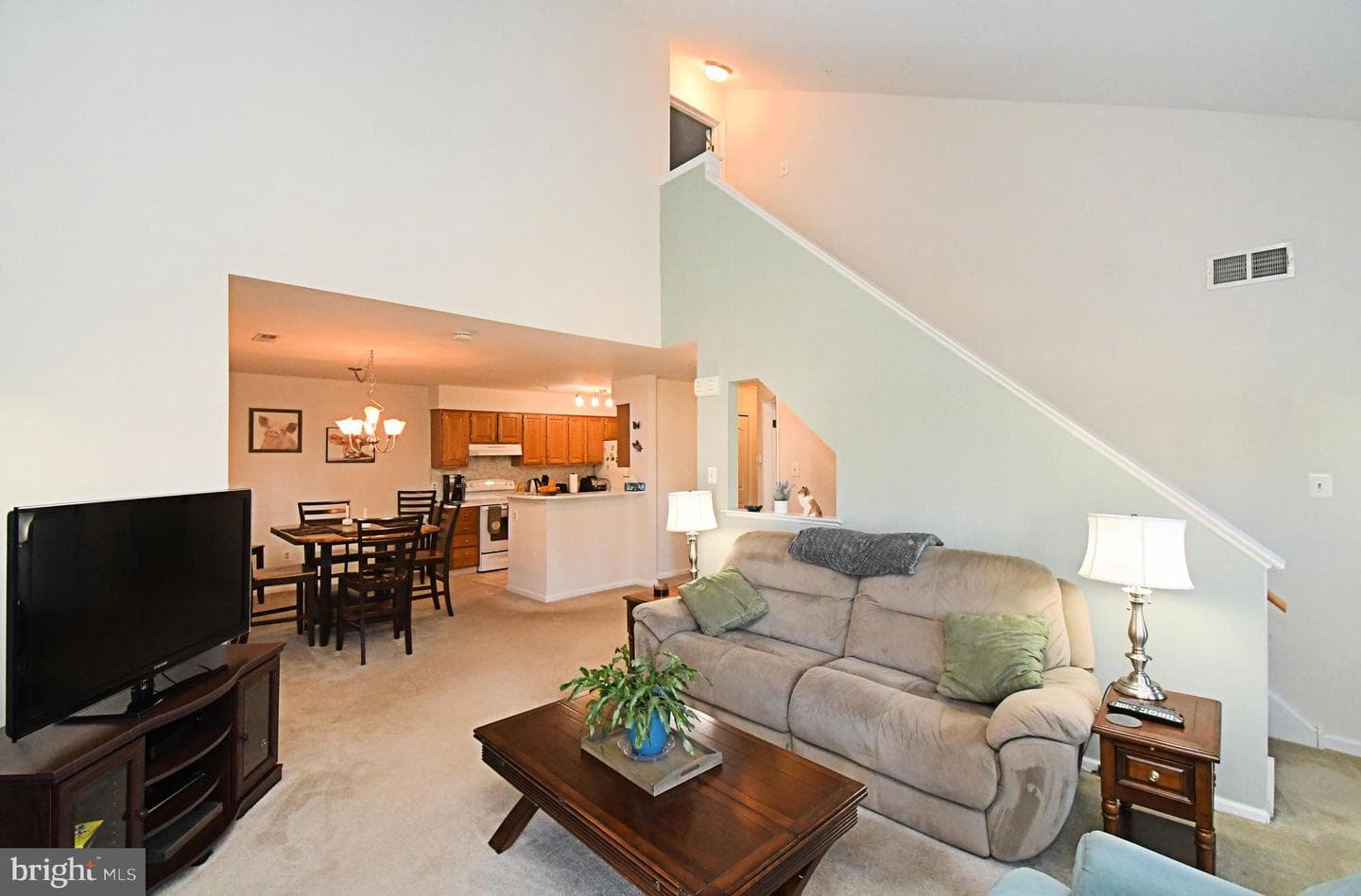 210 Remington Court photo 10