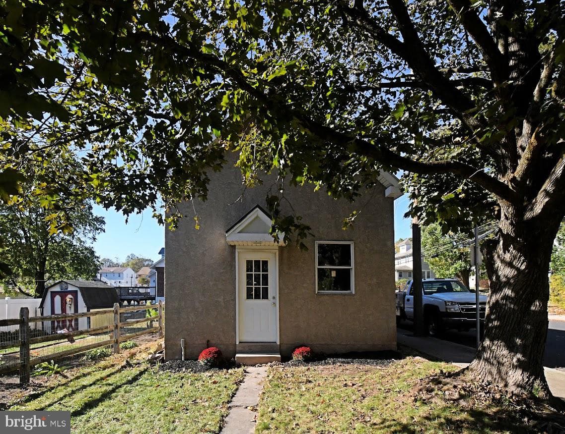 326 N 5th photo 41