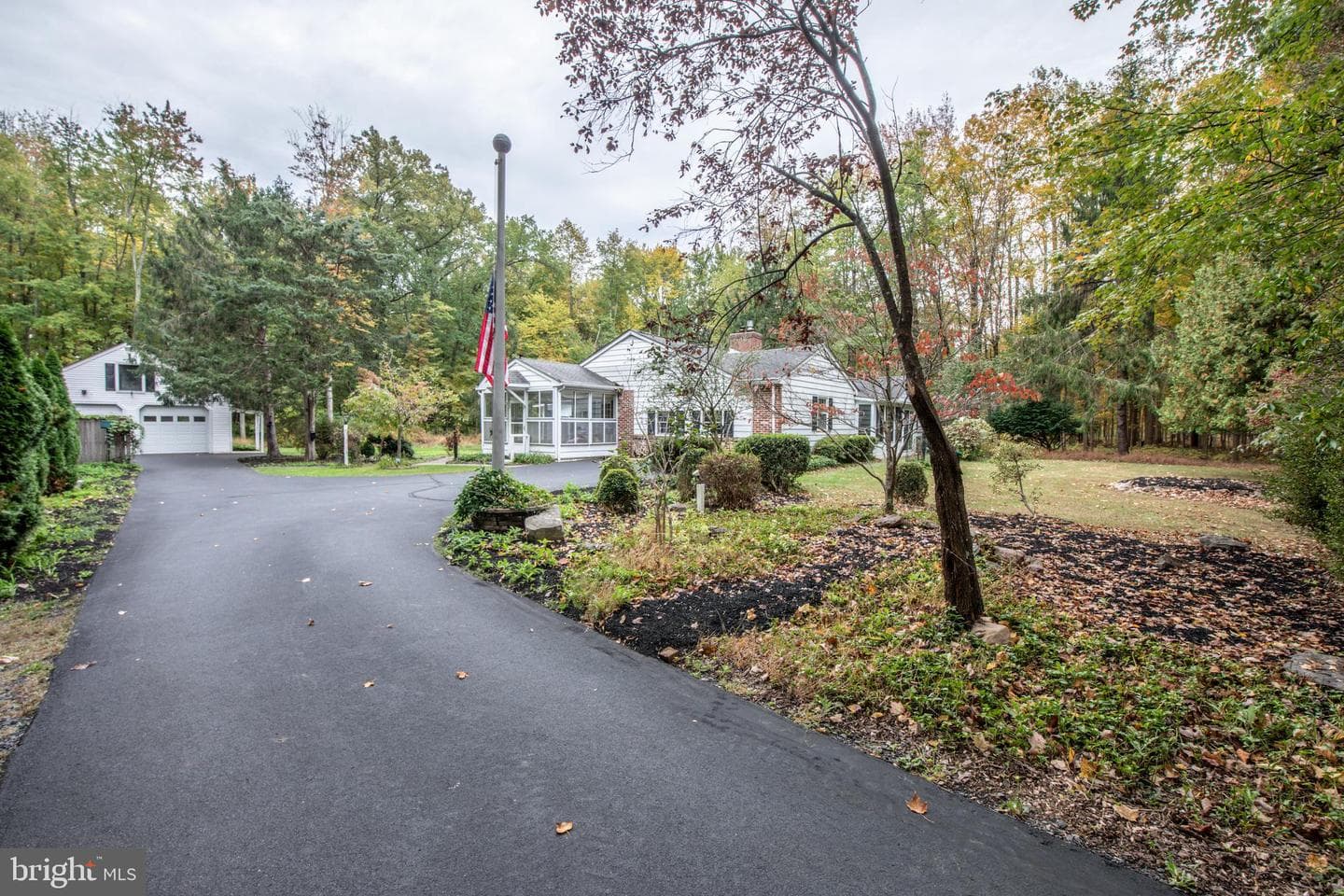 2265 Mill Hill Road photo 2