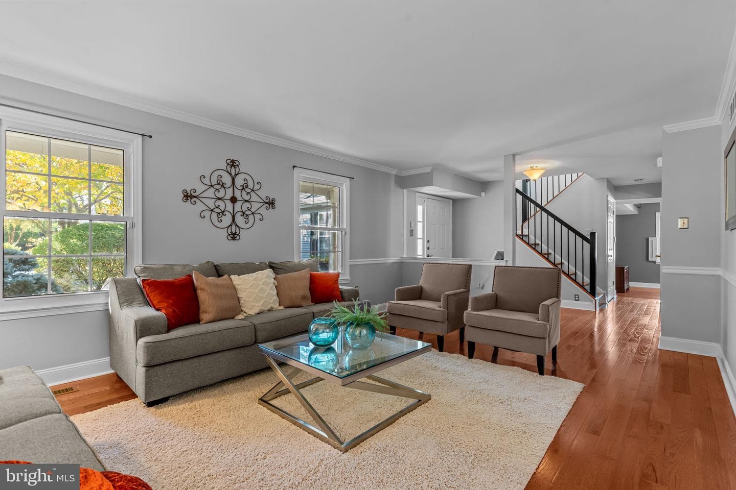 536 Heritage Oak Drive photo 4
