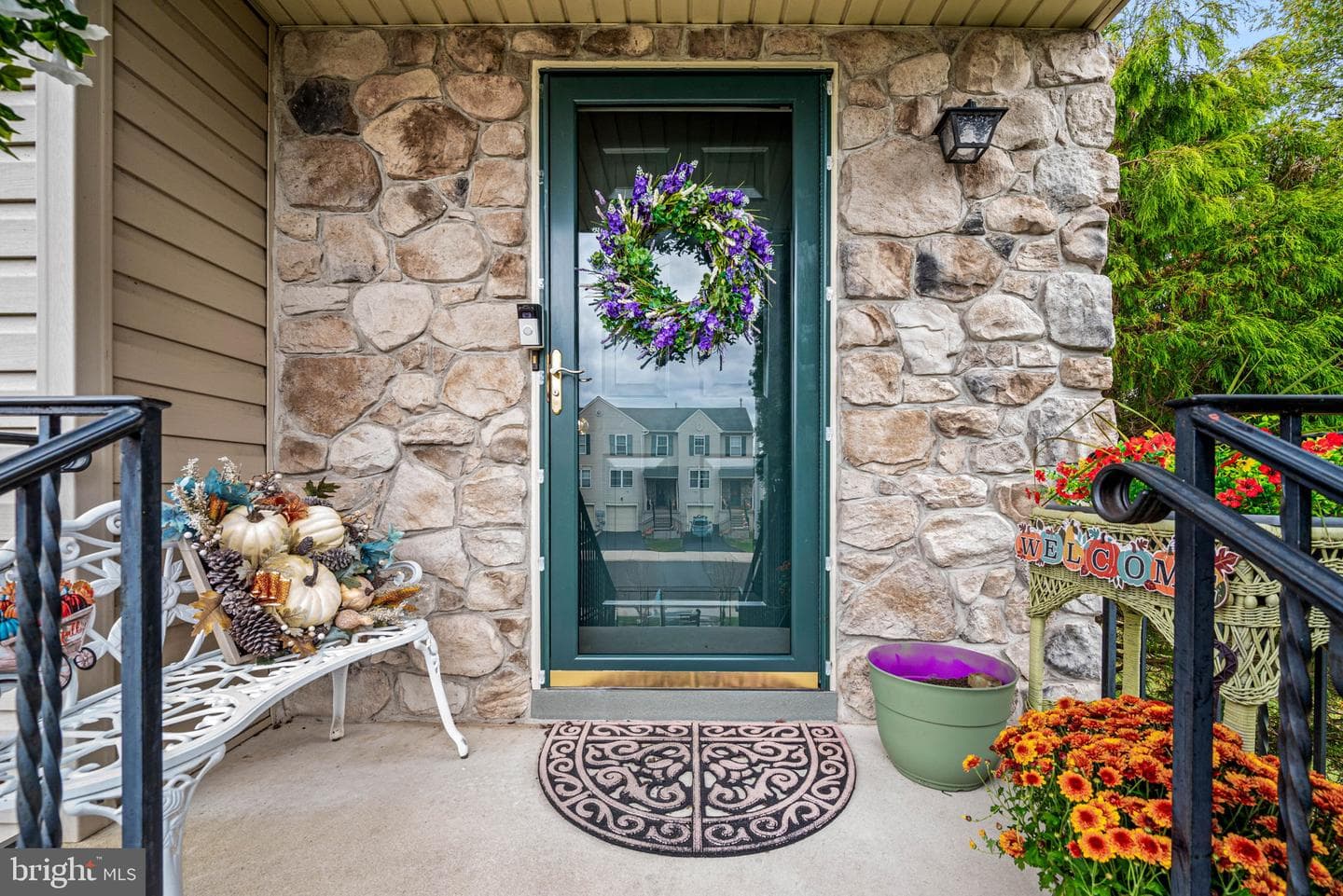 156 Strawberry Lane photo 2