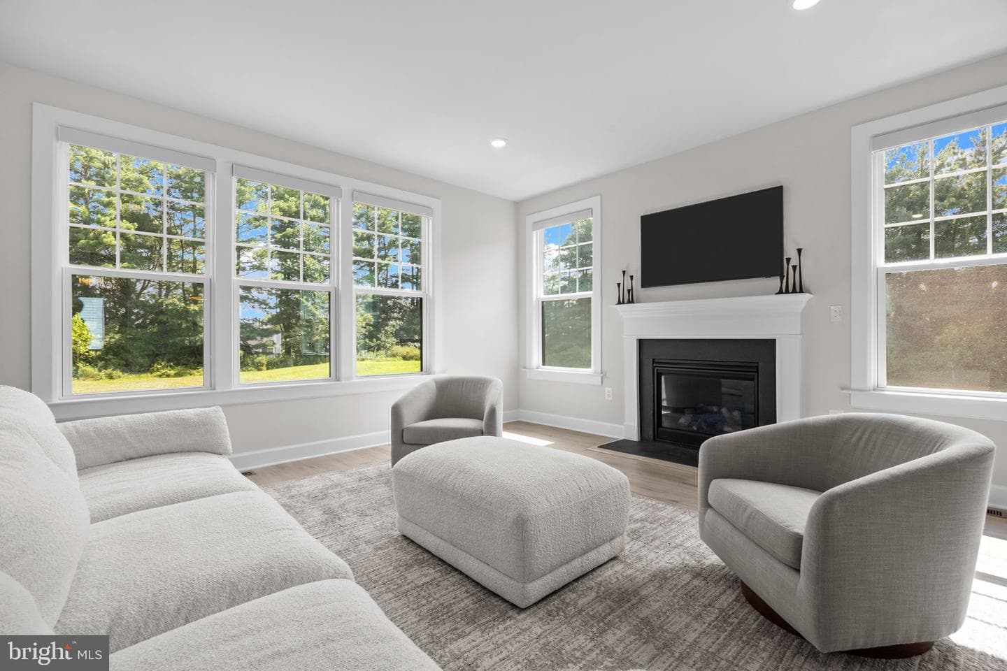 104 Cornell Road photo 8