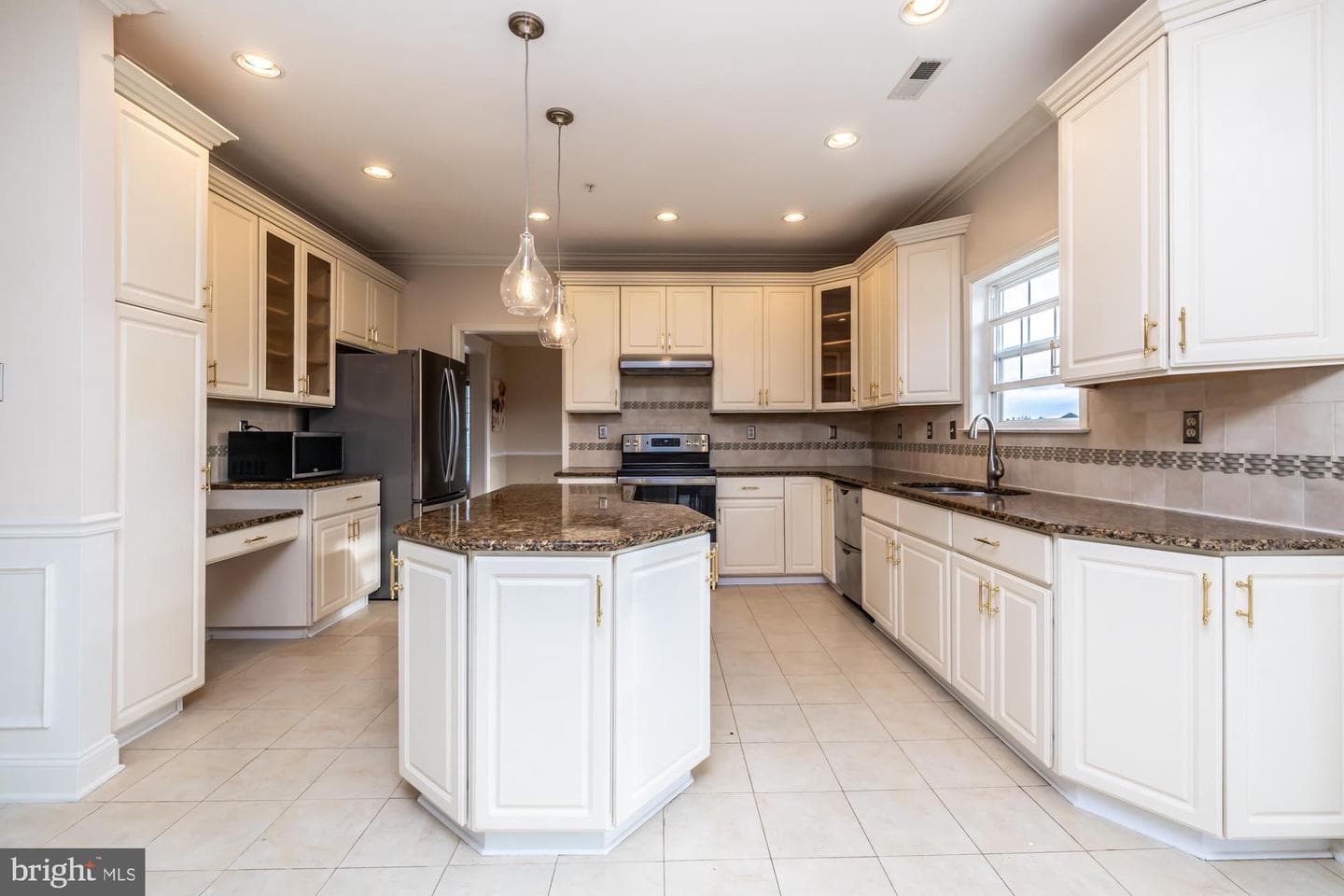 120 Statesman Road photo 13