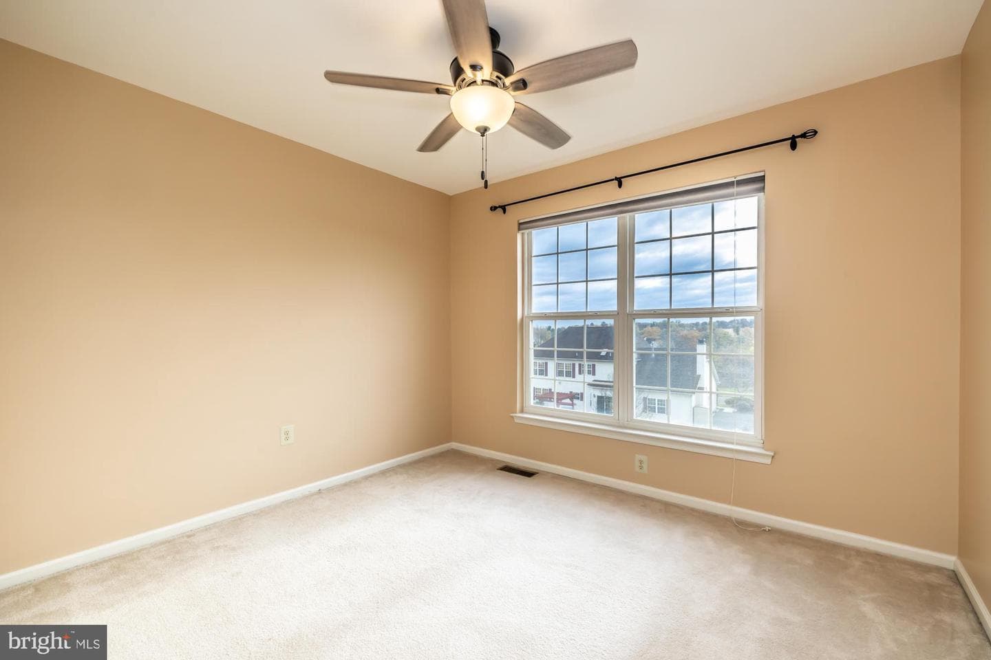 120 Statesman Road photo 29