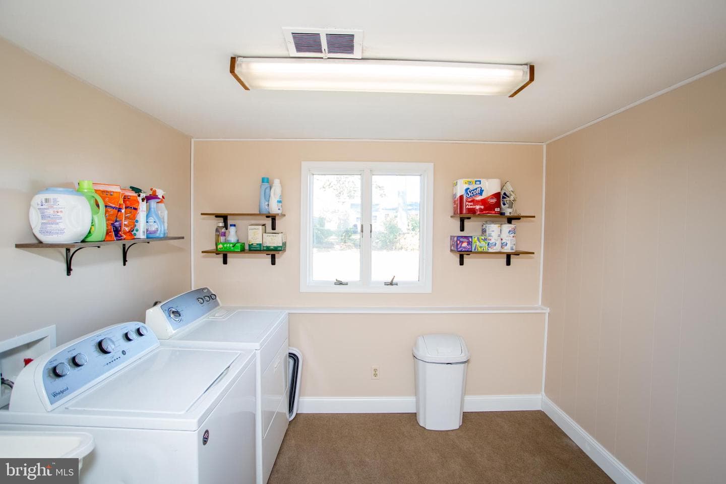 442 Acorn Drive photo 28