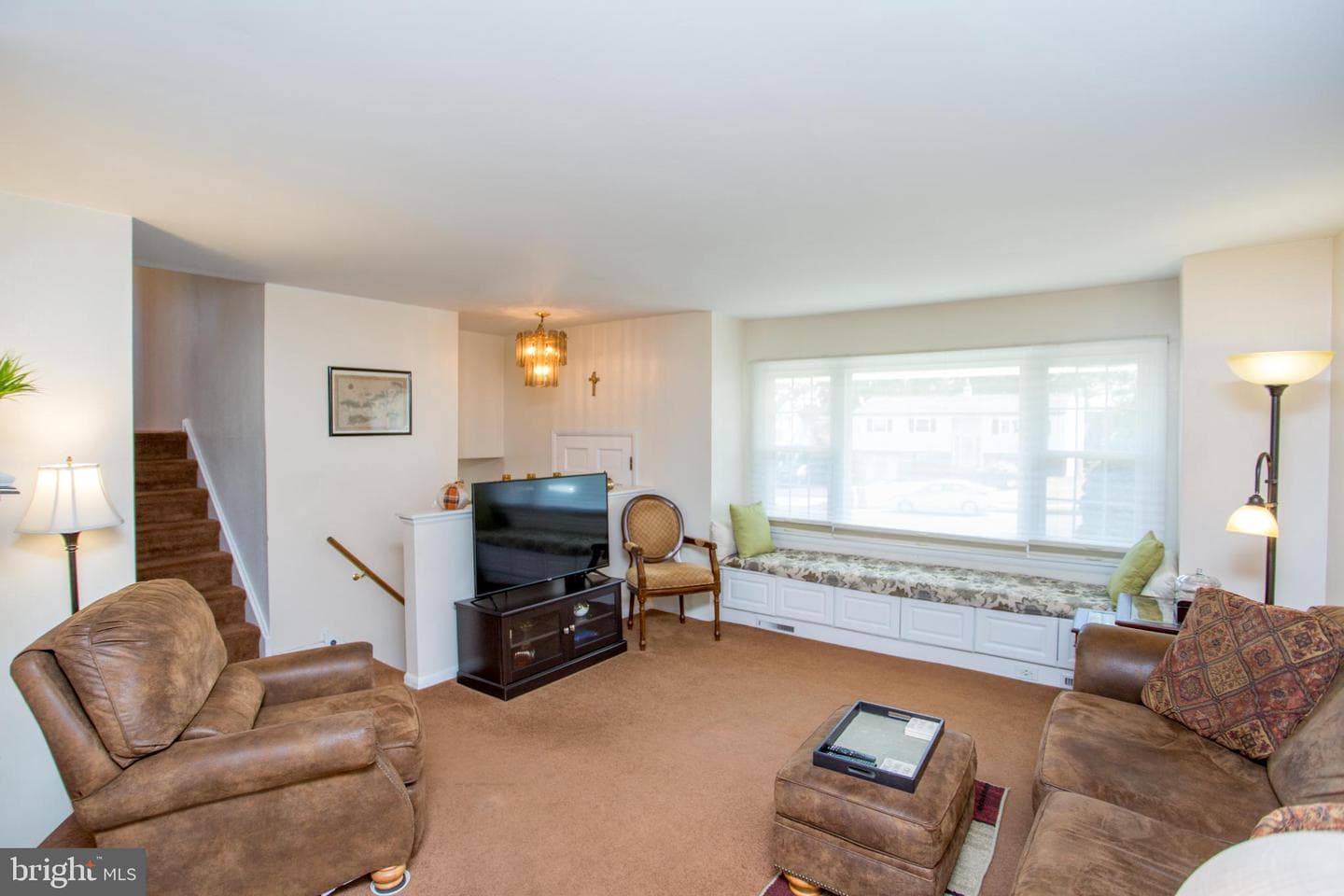 442 Acorn Drive photo 6