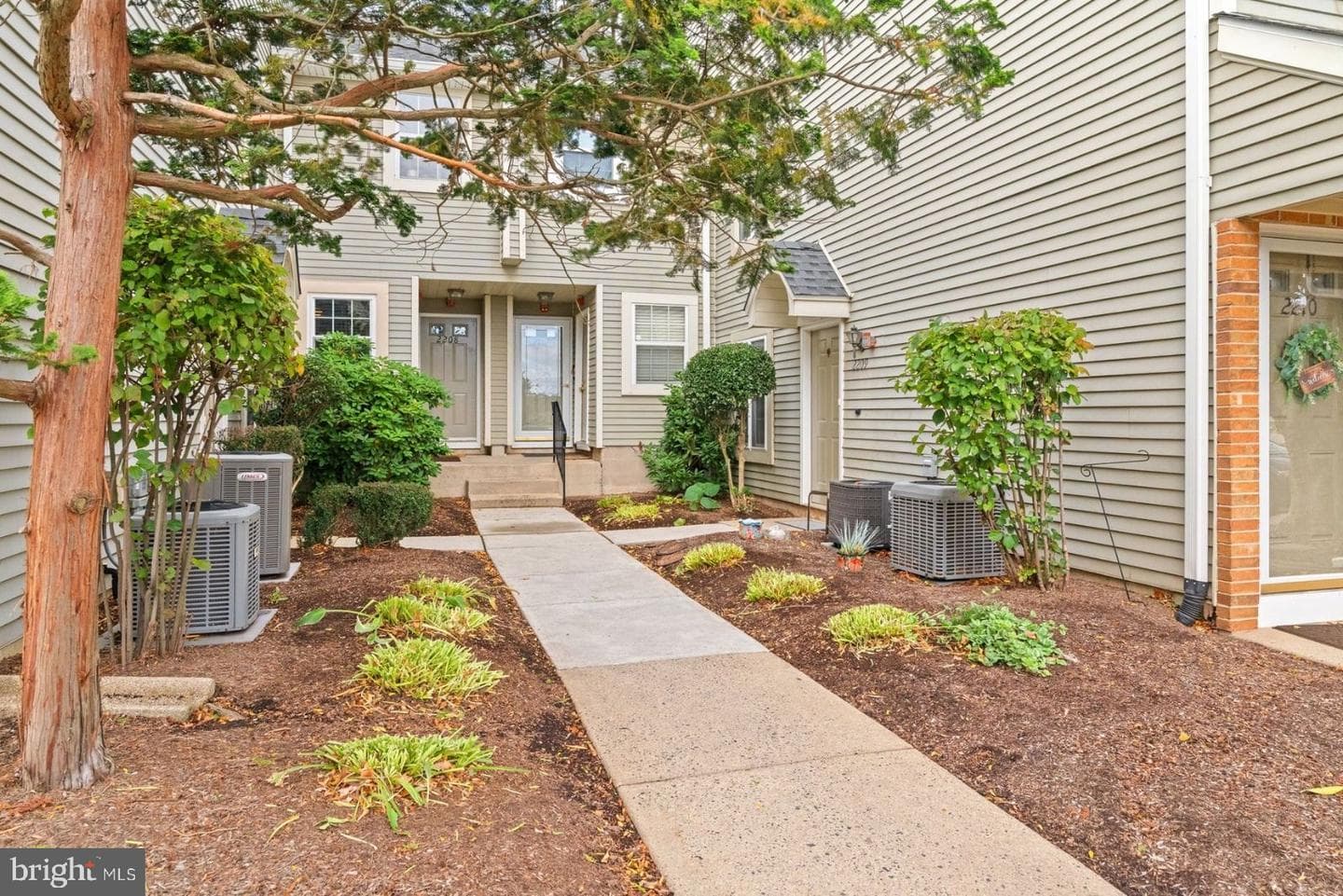 2212 Society Place photo 32