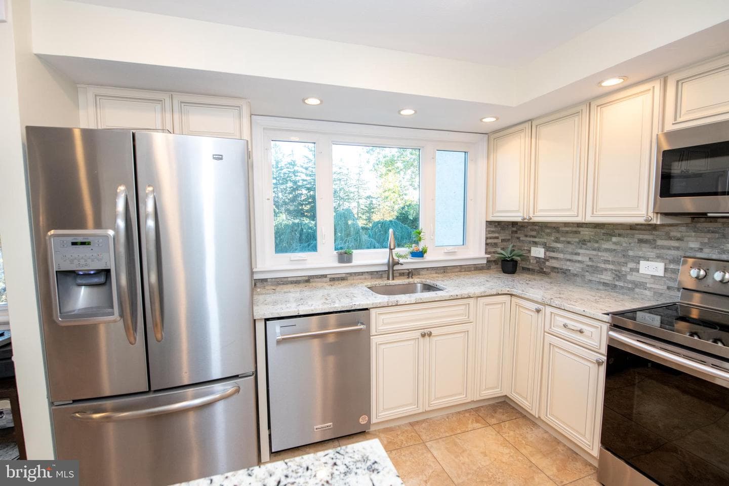 65 Witherington Drive photo 23