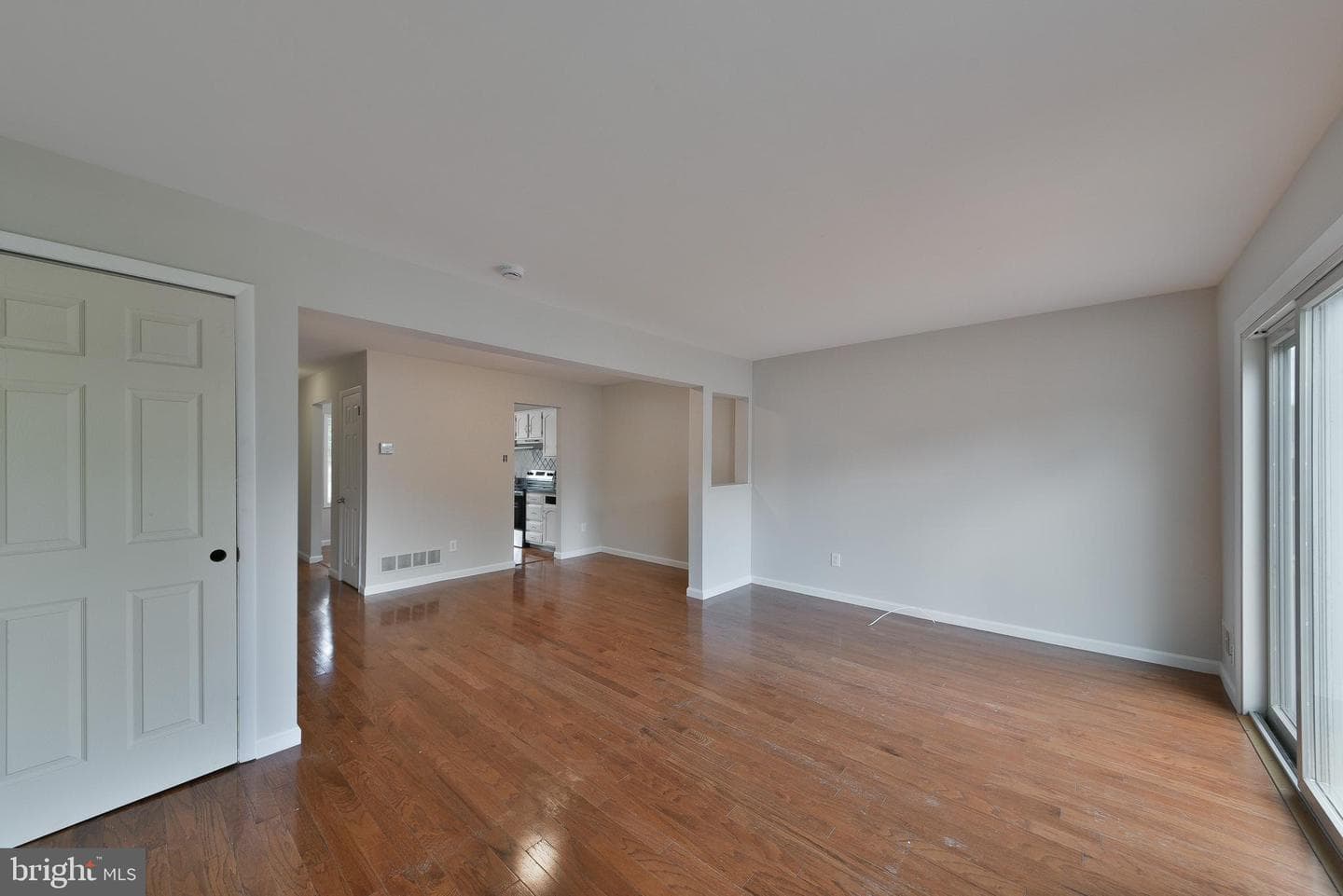 396 Rutgers Court photo 16
