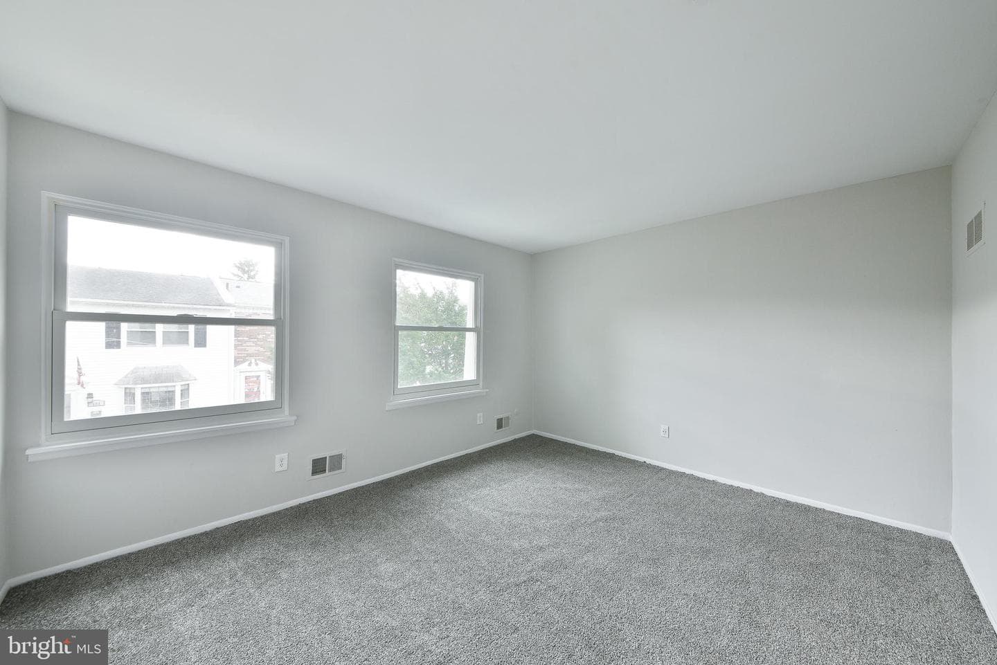 396 Rutgers Court photo 22