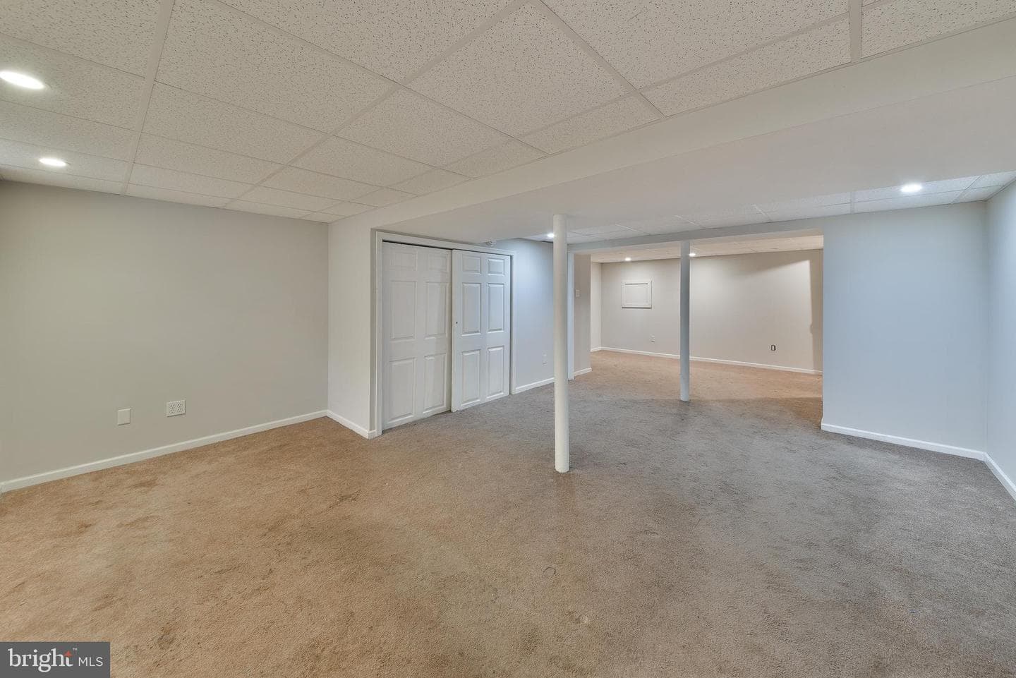 396 Rutgers Court photo 27