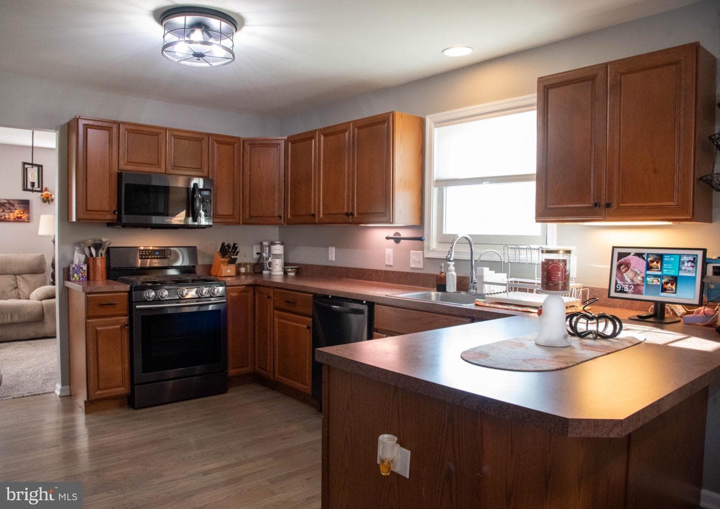 1134 Virginia Way photo 6