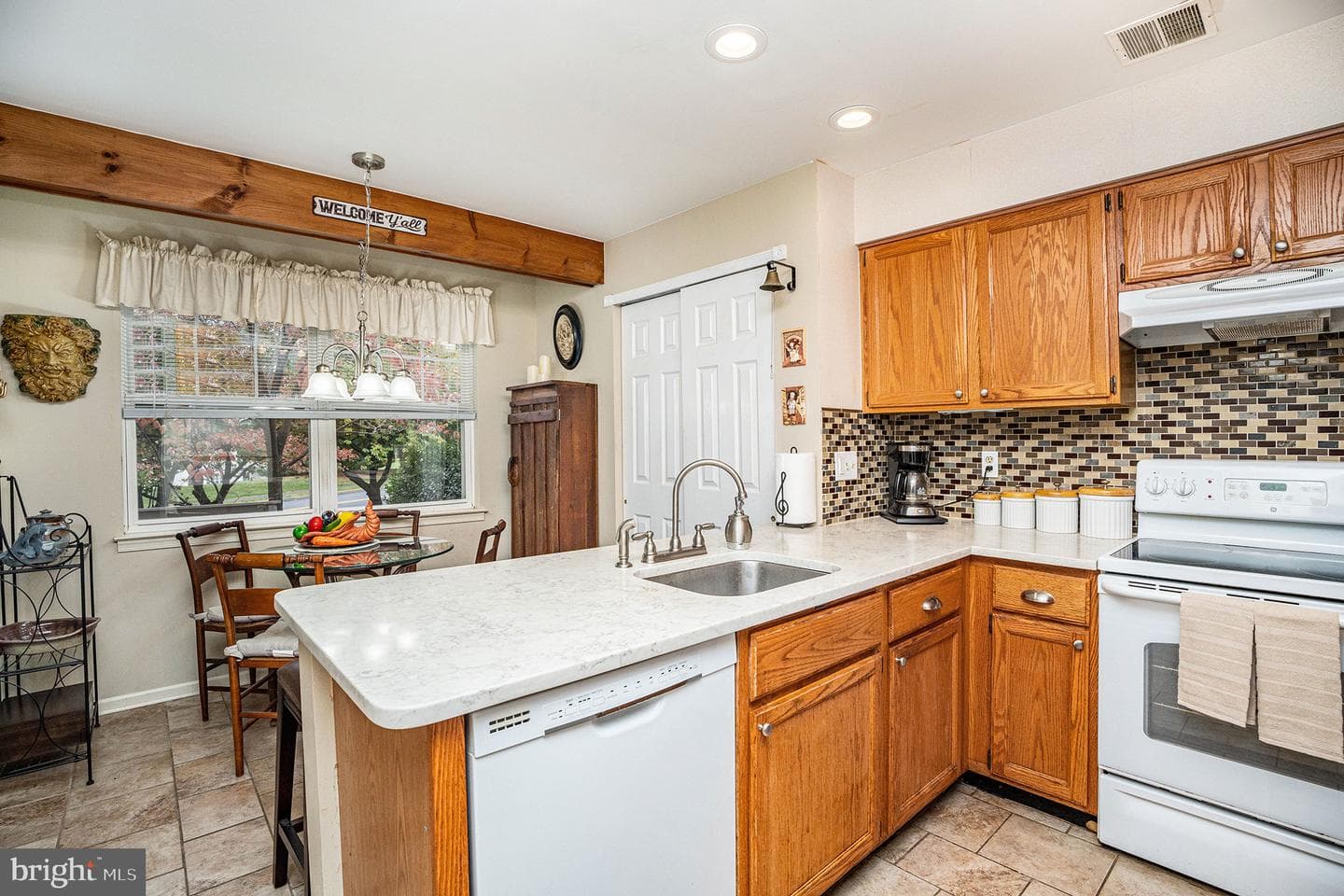 245 Prince William Way photo 11