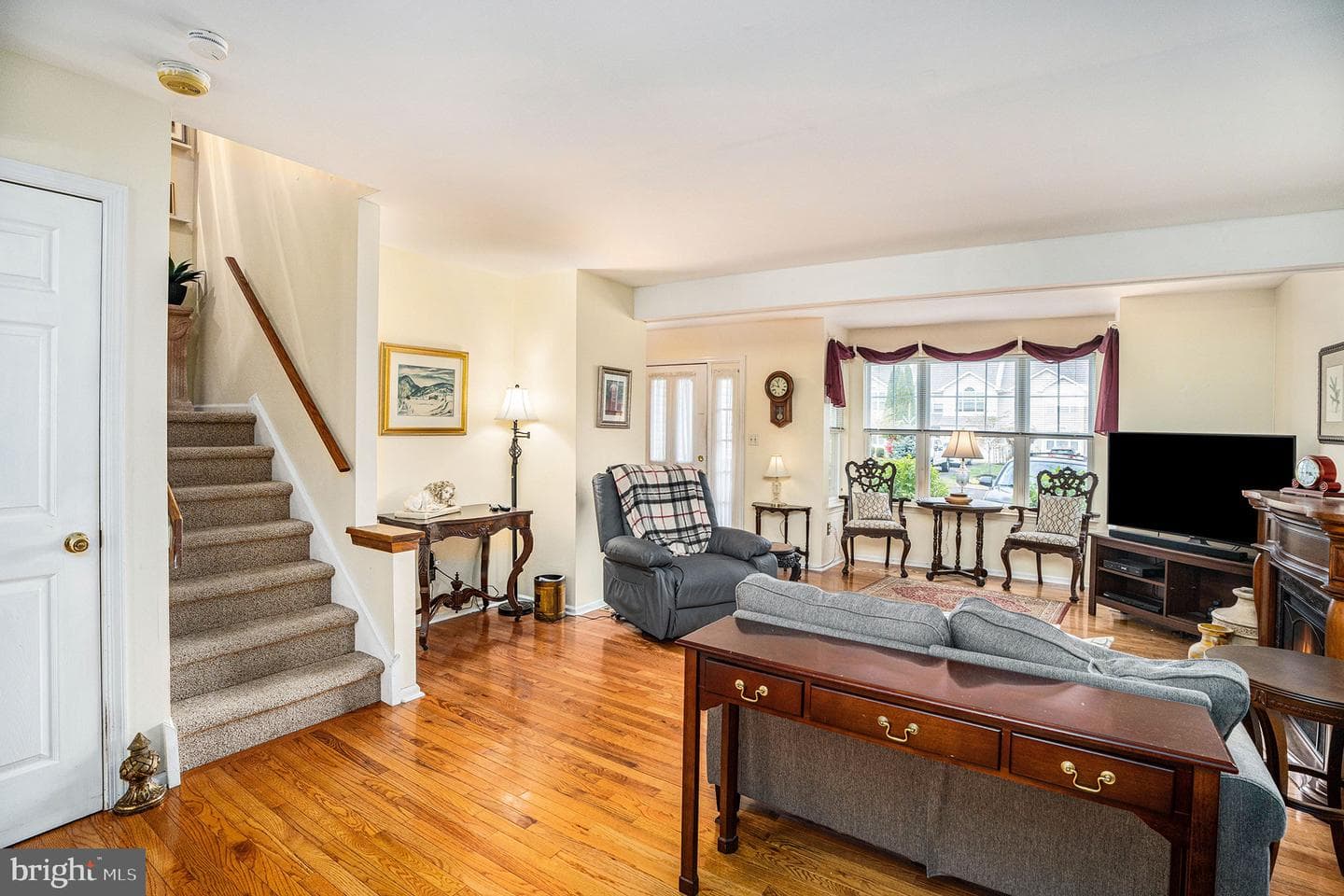 245 Prince William Way photo 8