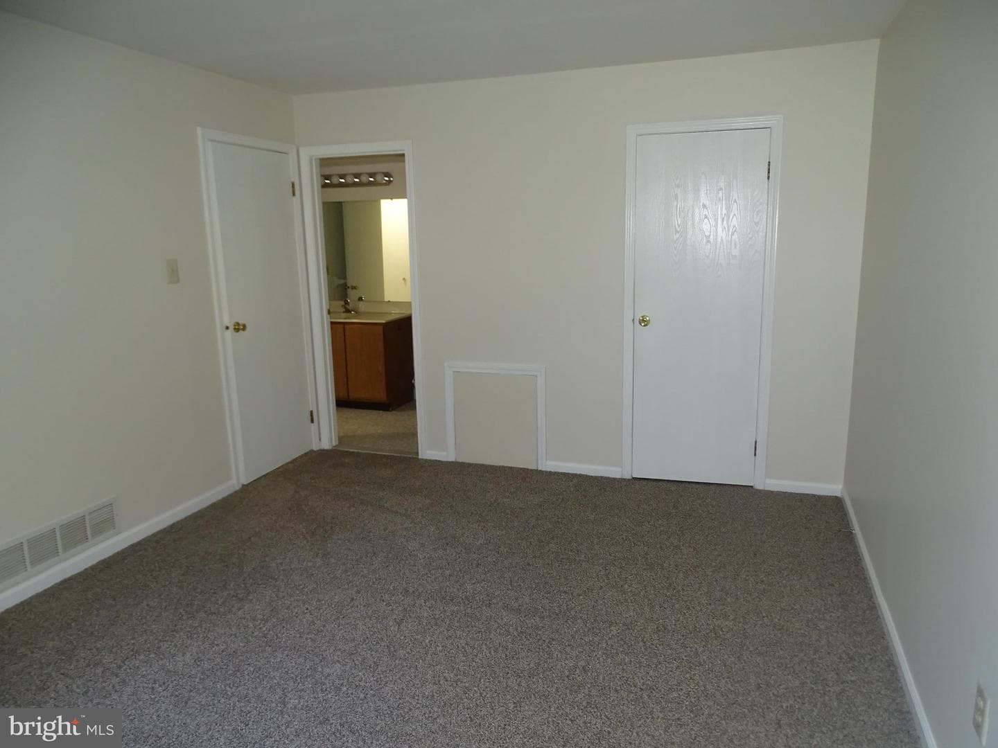 406 Steamboat Station Drive photo 11