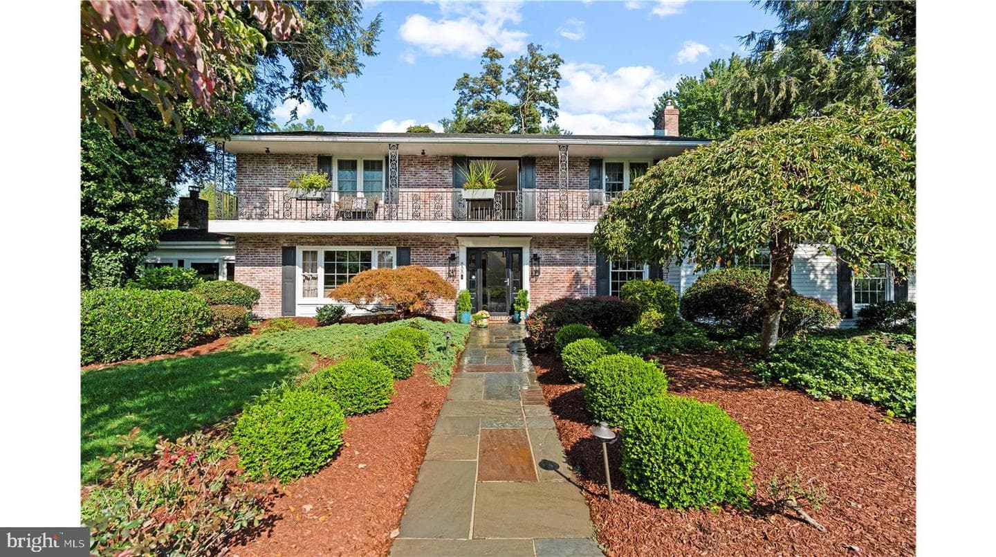 888 Gainsway Road photo 2