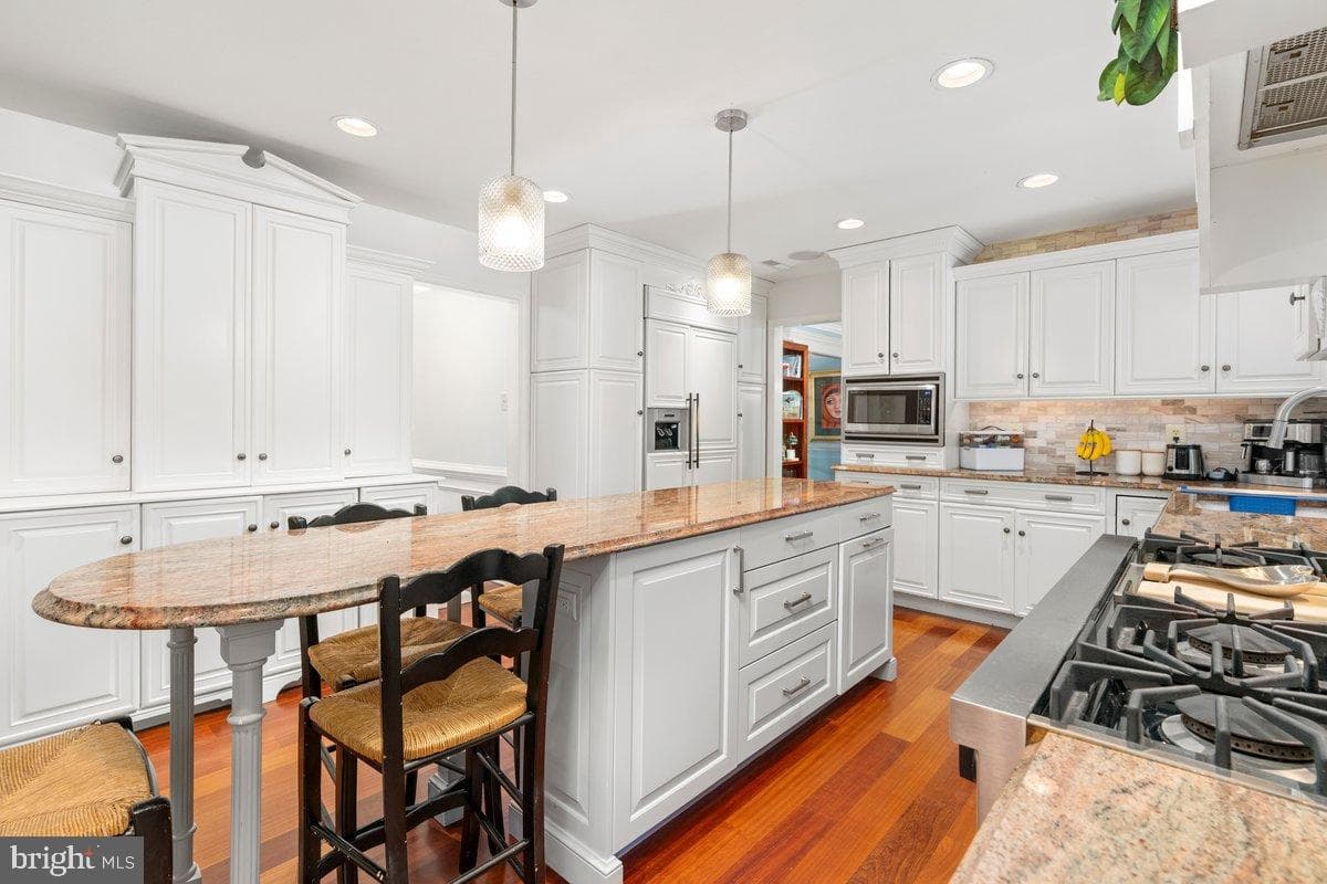 888 Gainsway Road photo 9
