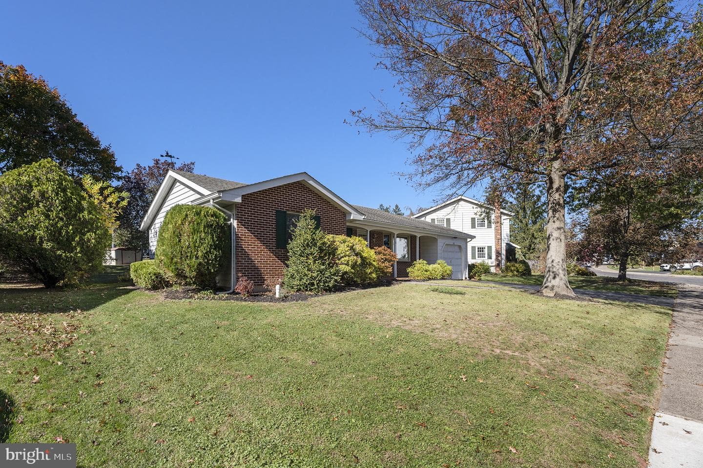 318 S 10th Street photo 2