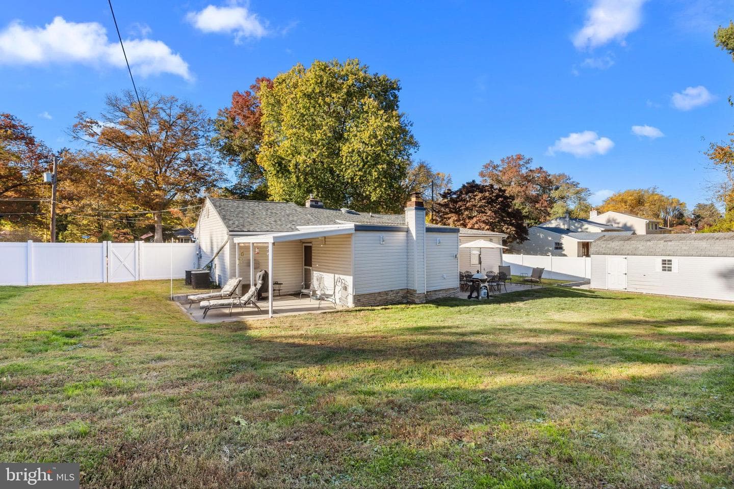11 Hilltop Road photo 38