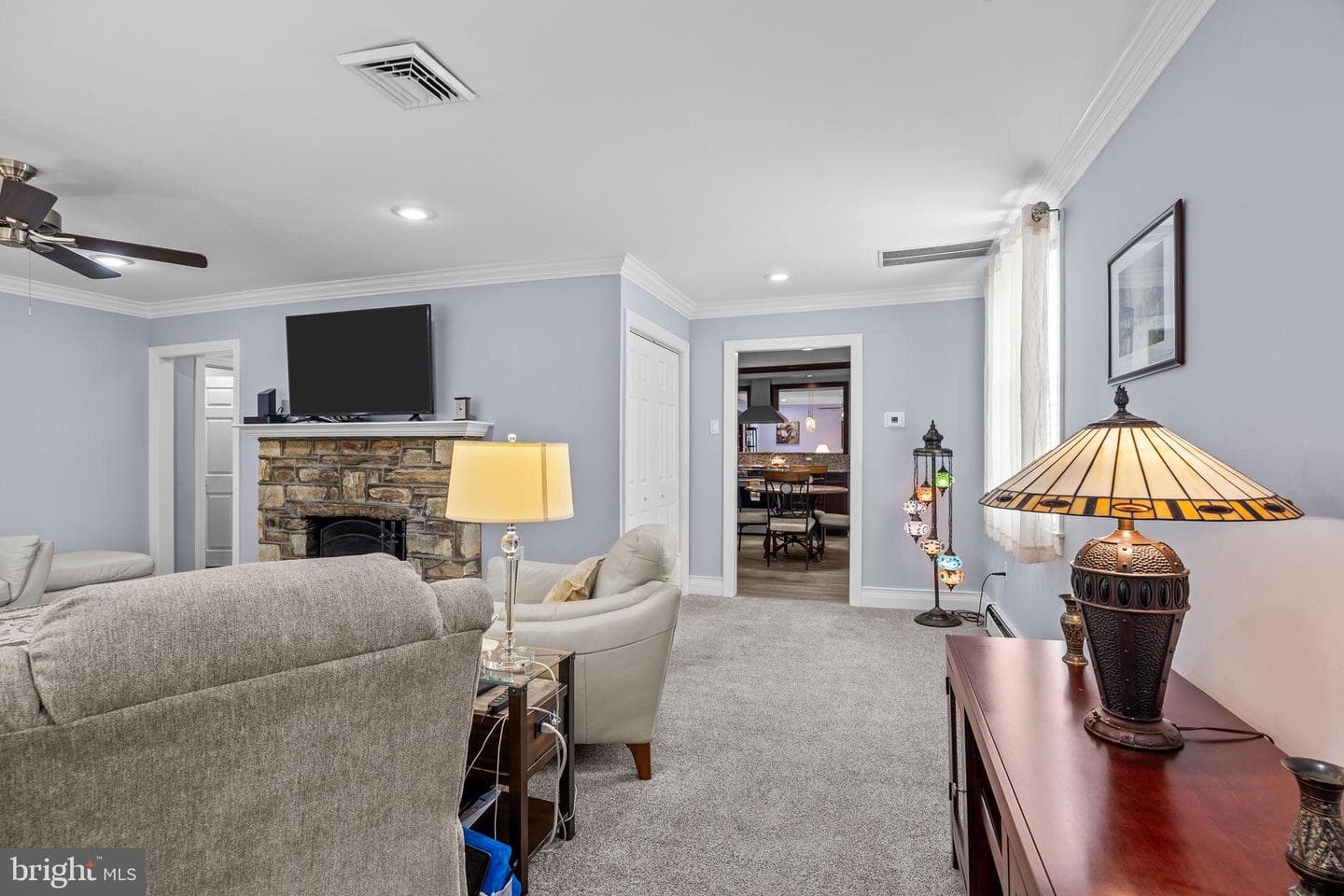 11 Hilltop Road photo 6