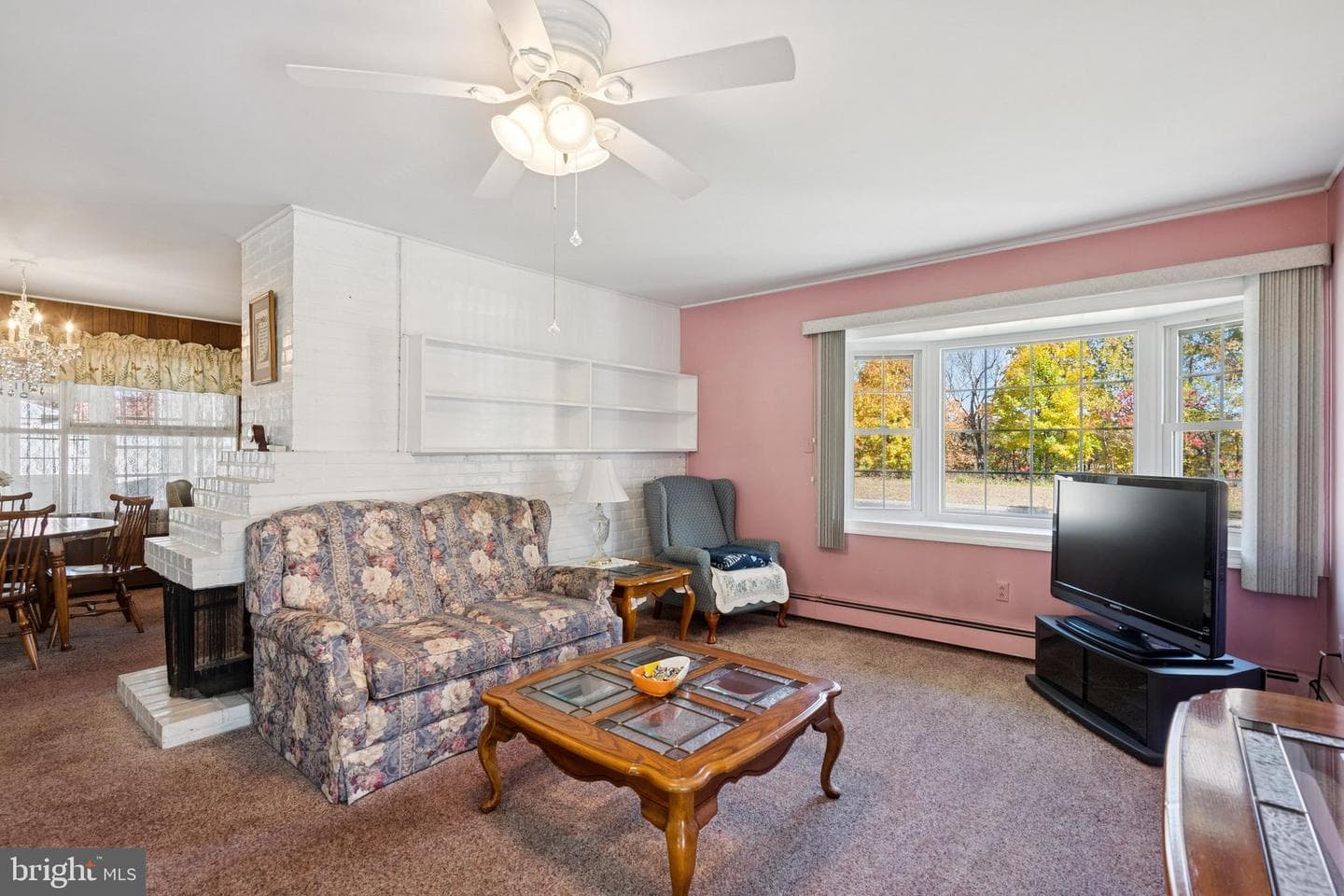 466 Lakeside Drive photo 11