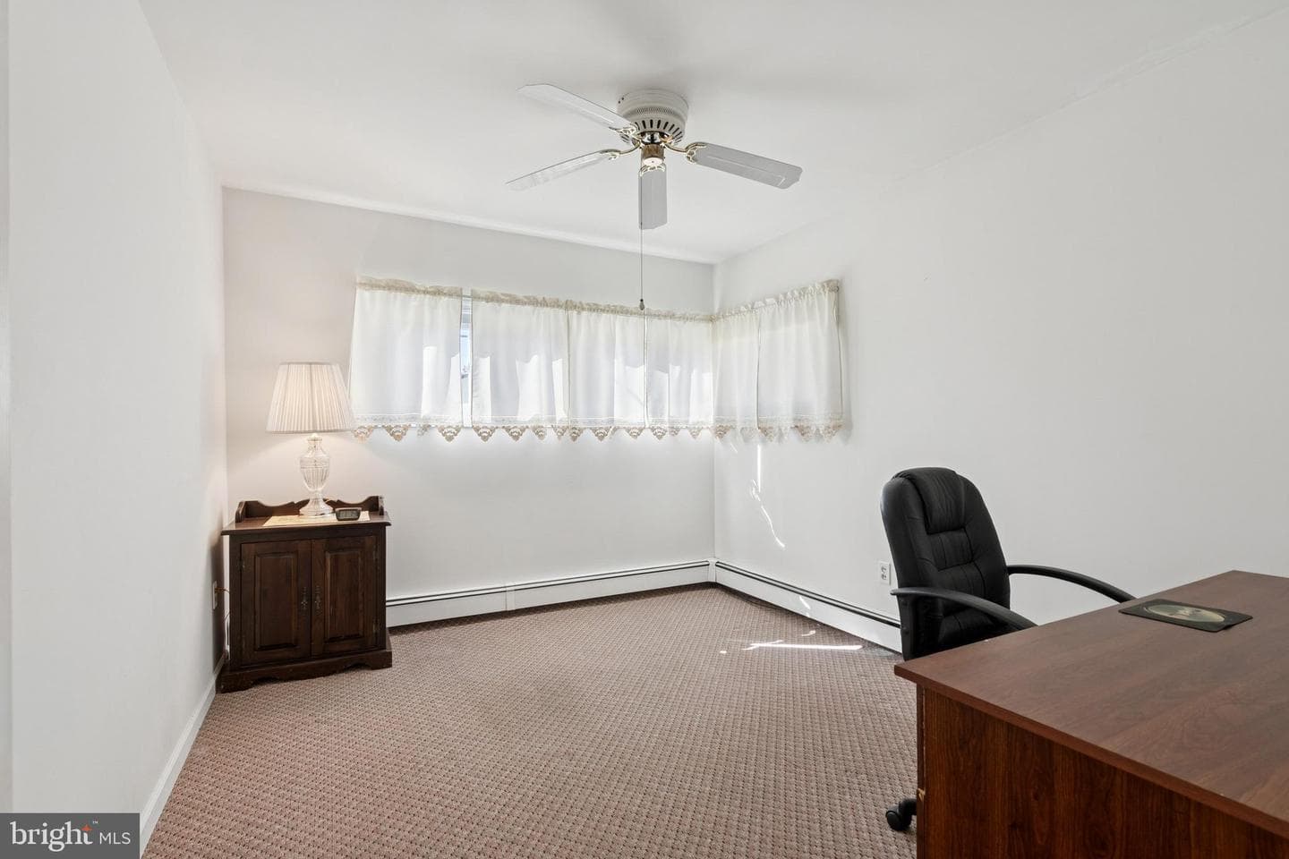466 Lakeside Drive photo 12