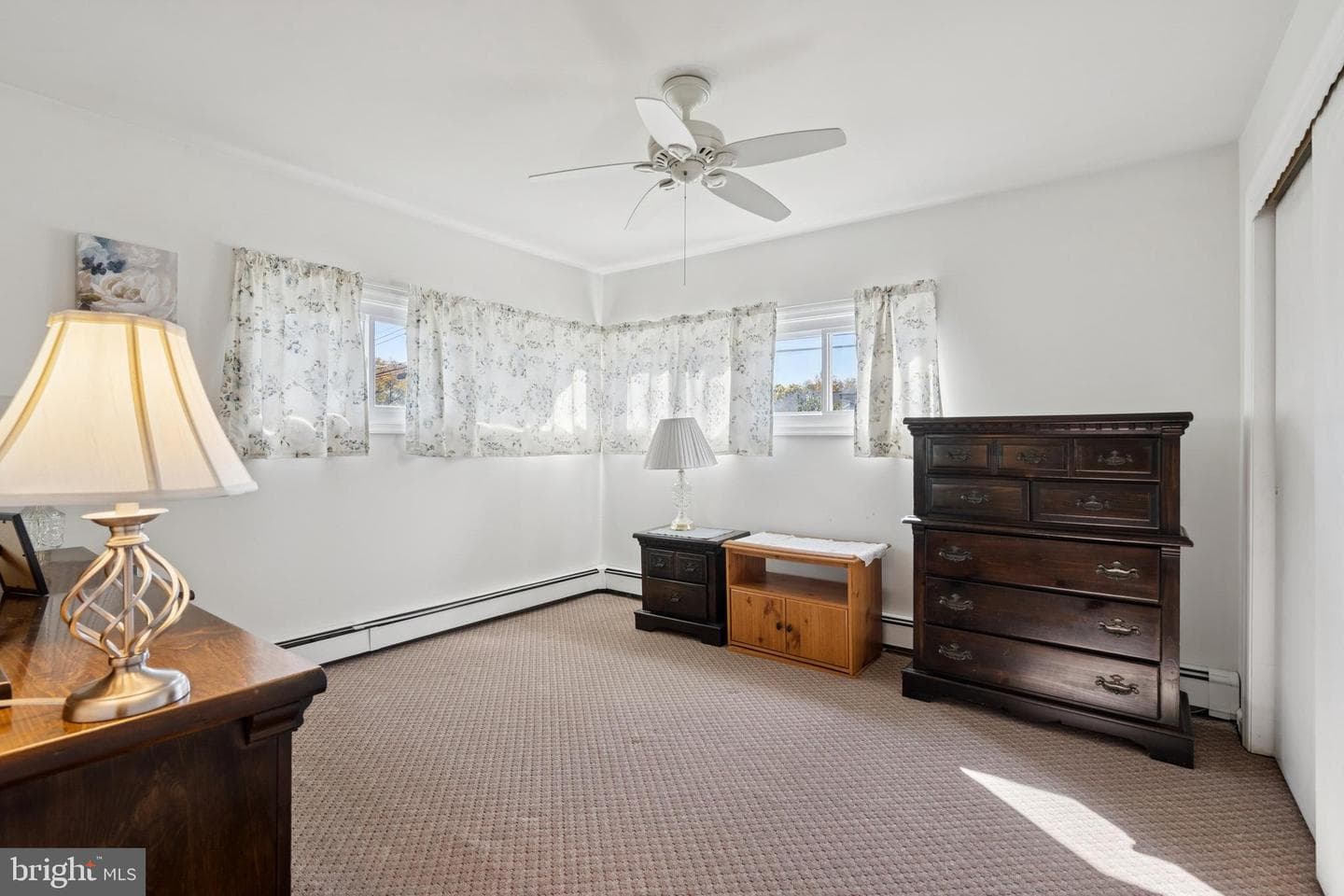 466 Lakeside Drive photo 14