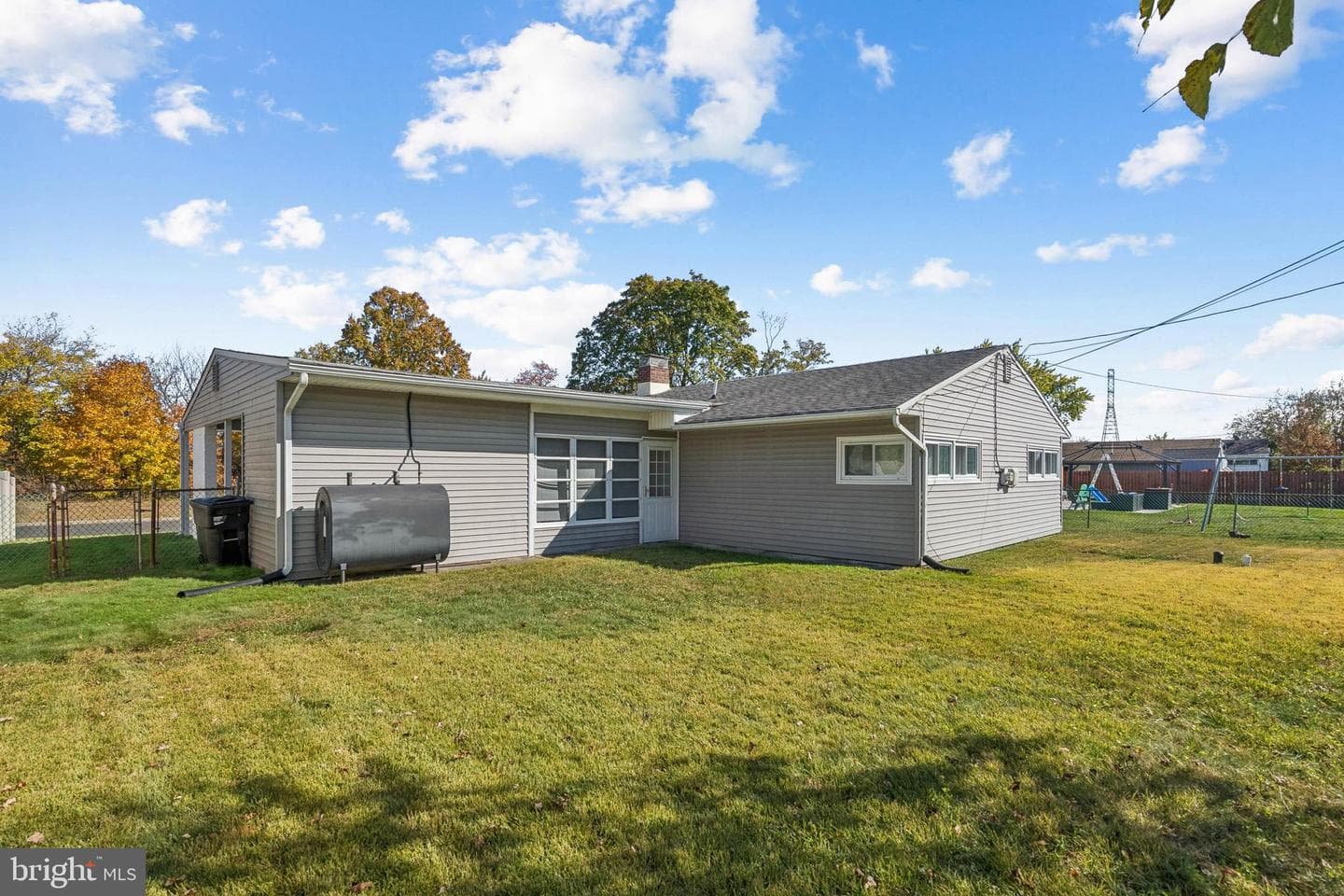 466 Lakeside Drive photo 24