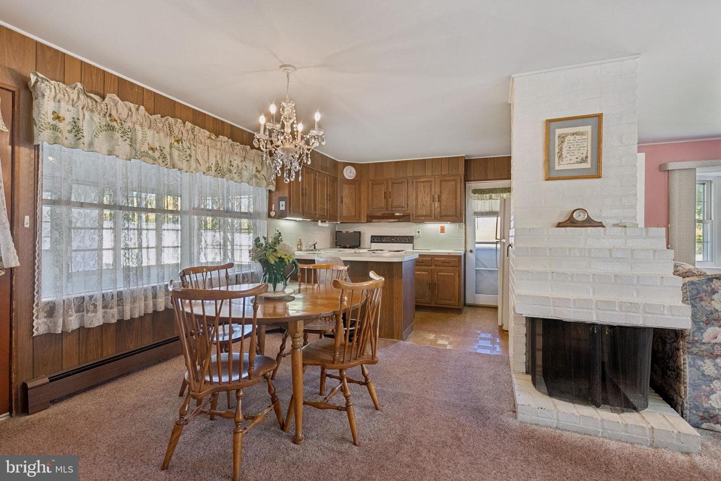 466 Lakeside Drive photo 5