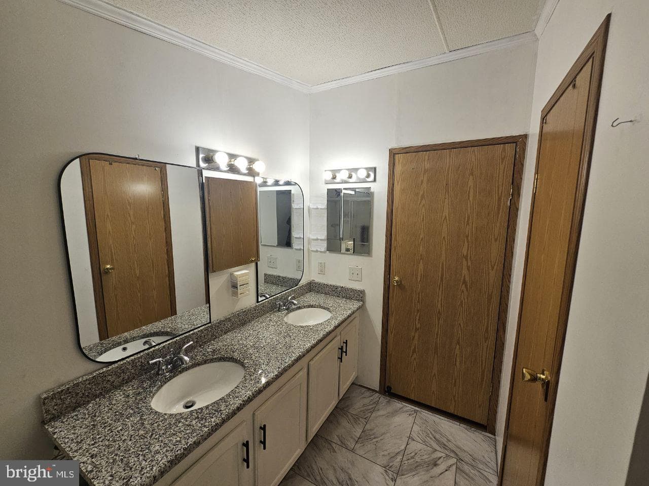 2304 Brownsville Road #l22 photo 13