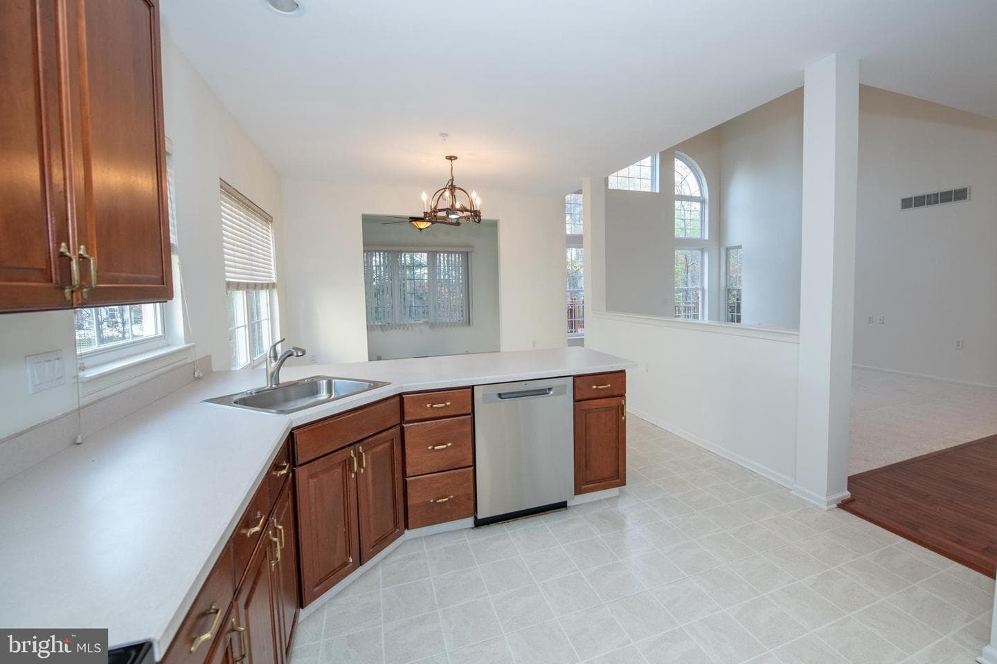 625 N Settlers Circle photo 30