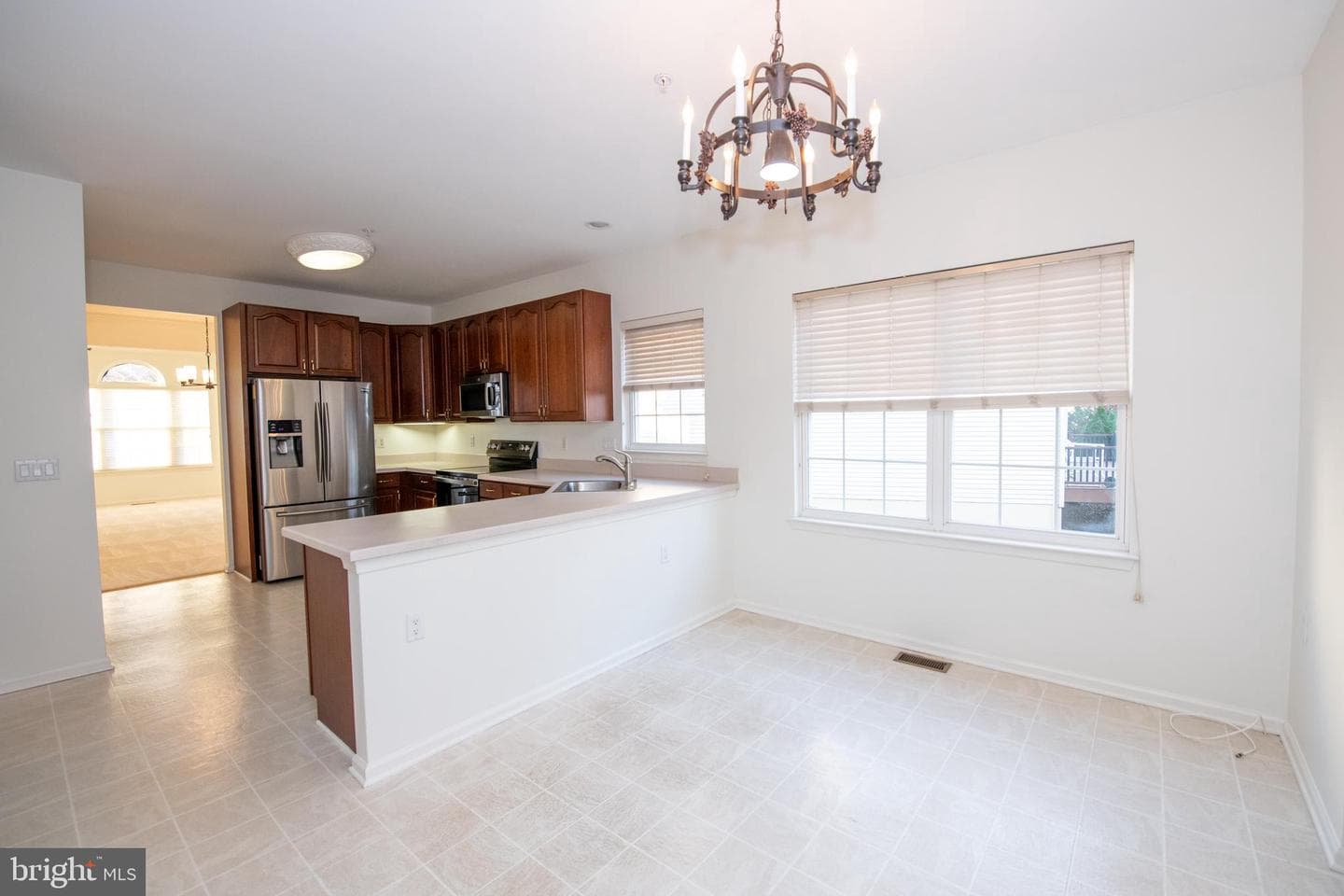 625 N Settlers Circle photo 31