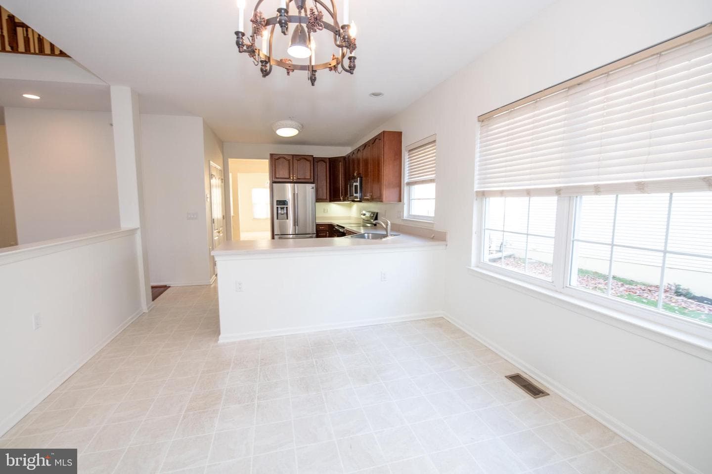 625 N Settlers Circle photo 32