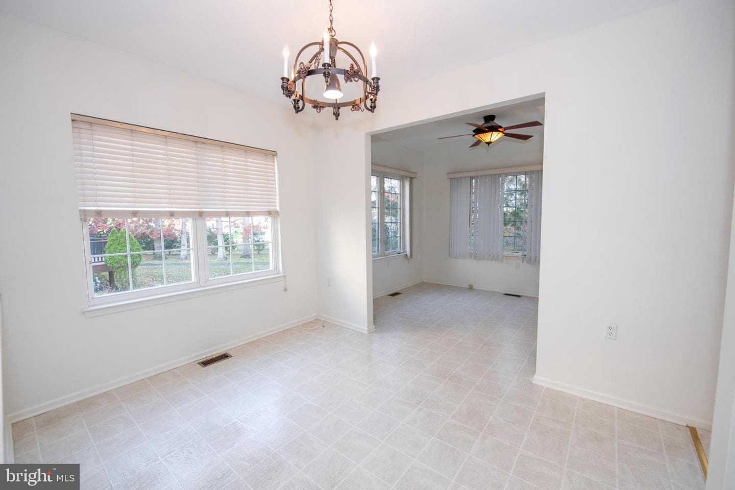 625 N Settlers Circle photo 33