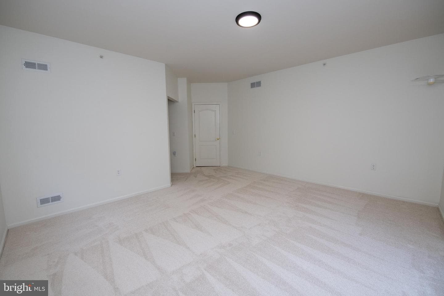 625 N Settlers Circle photo 63
