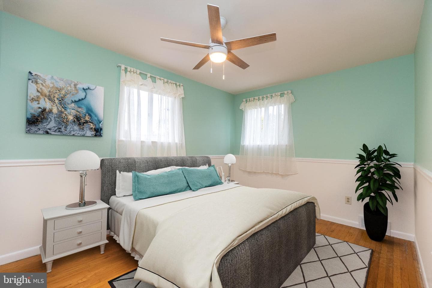 176 Westbury Drive photo 3