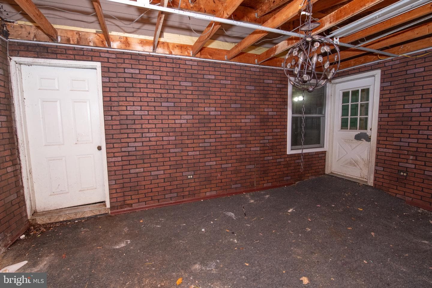 571 Fernwood Lane photo 32