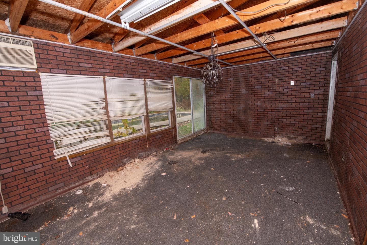 571 Fernwood Lane photo 33
