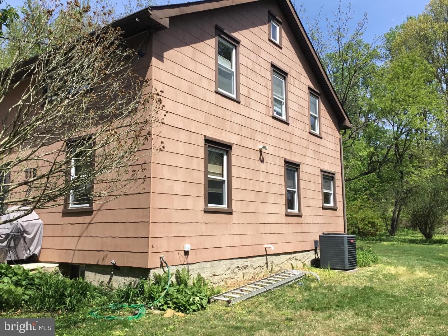 1420 Super Highway, Langhorne