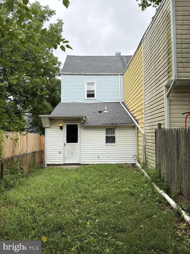 608 Clymer Street photo 7