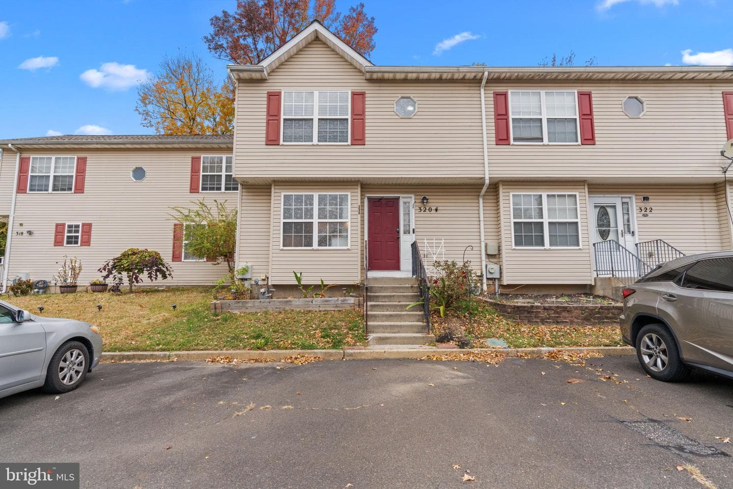 320 Melvin Avenue N #N photo 24