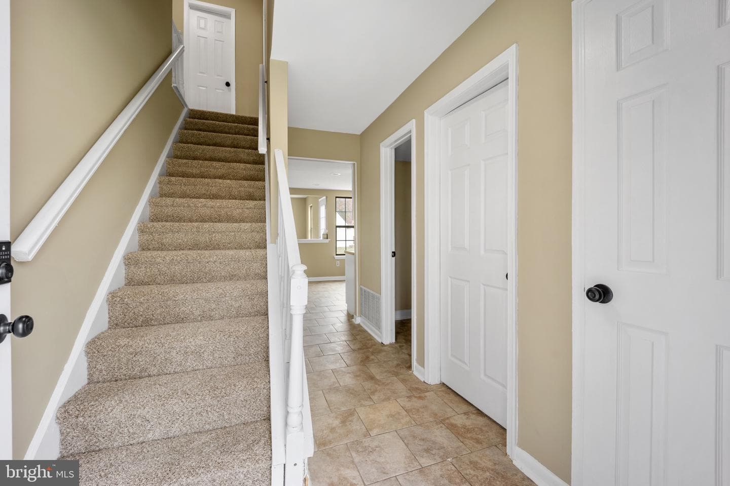 560 Fernwood Lane photo 14