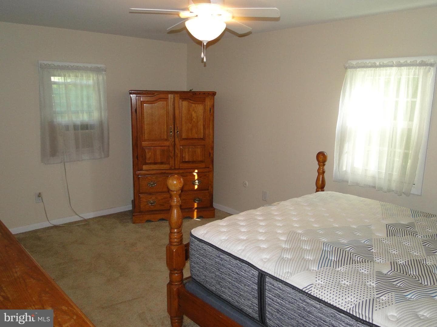 2365 E Swamp Road photo 12