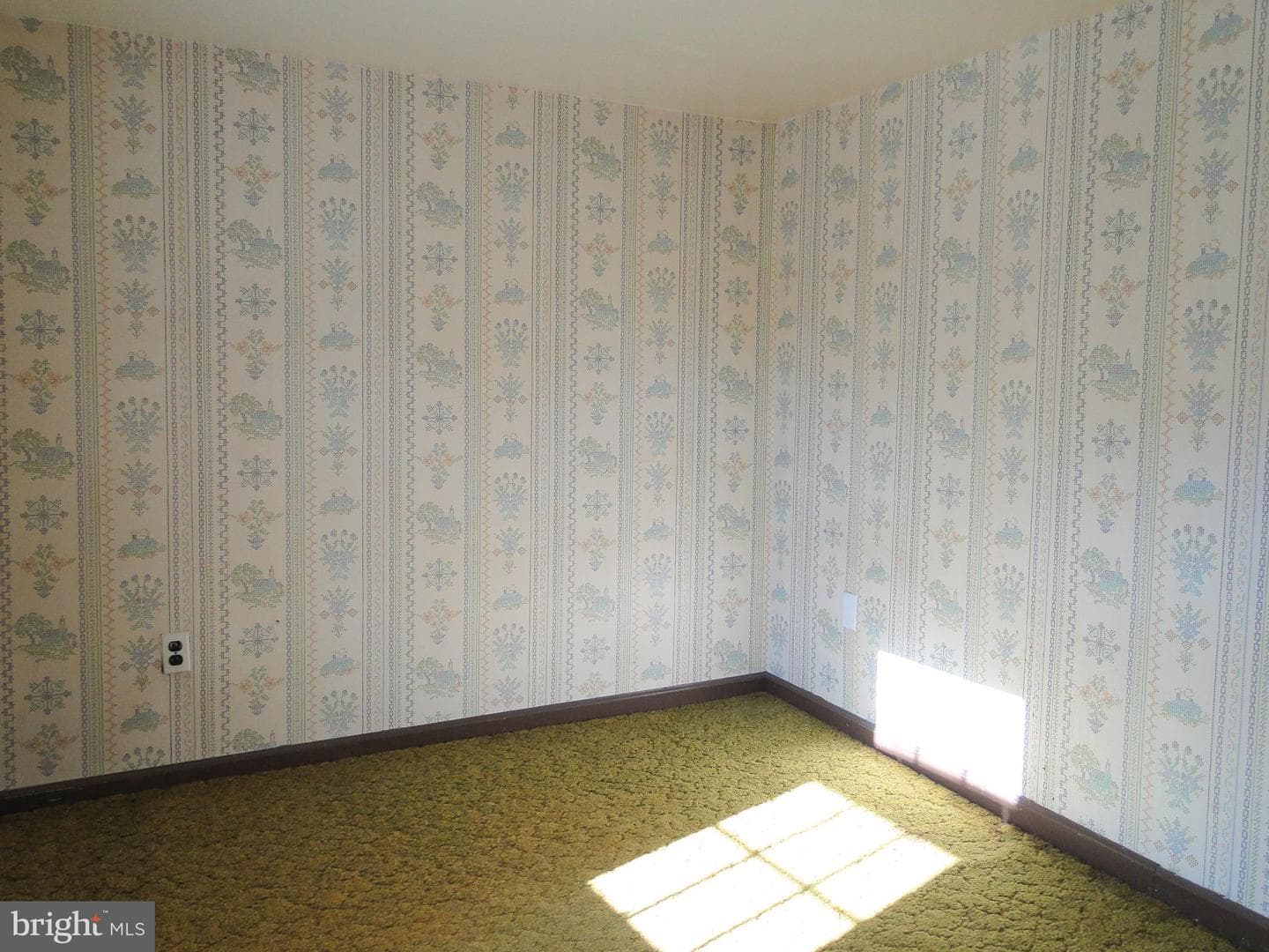 2365 E Swamp Road photo 14
